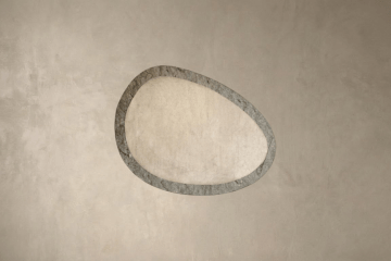 Lustra z okleiną kamienną