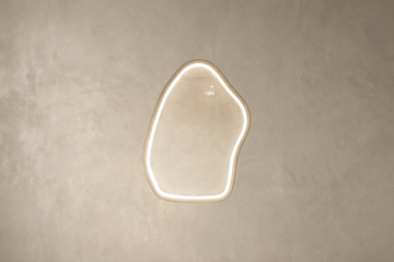 Lustra w ramie dekoracyjnej