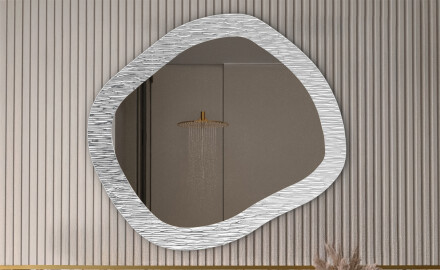 Lustra w metalowej ramie