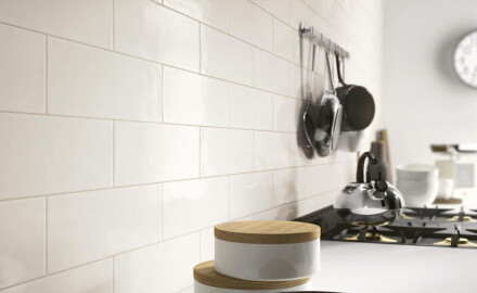 Płytka ceramiczna na ścianę 10x30 biała matowa płaska A4H18 Blanco Mate