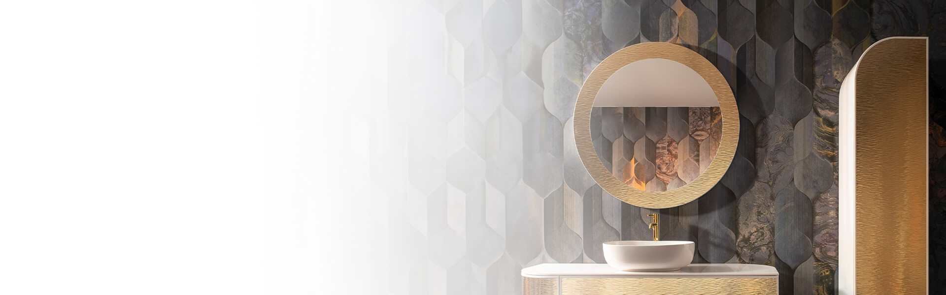 Lustra w metalowej ramie