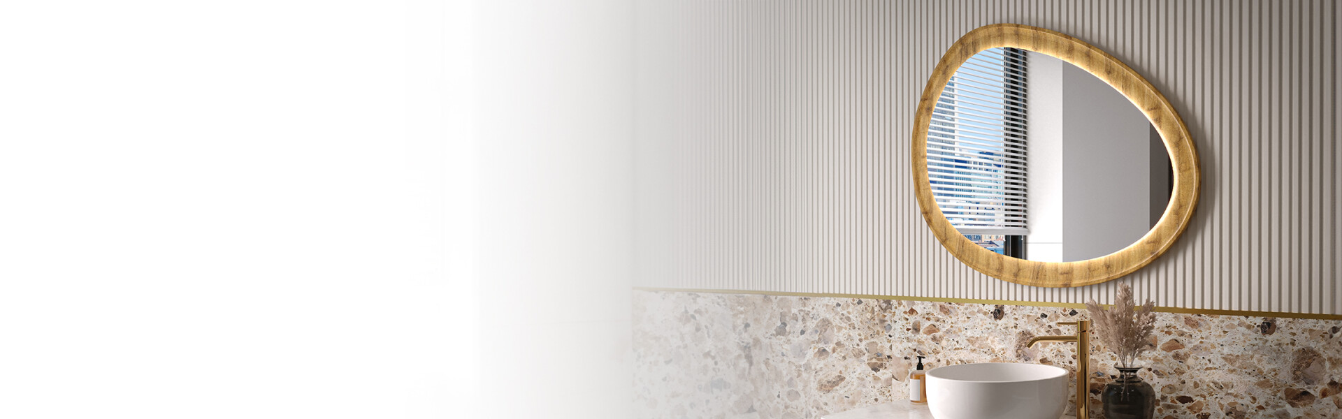 Lustra w drewnianej ramie